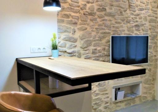 Le Petit Studio - 15 m2 - Centre Ville - Sorgue à 50 m - Housity