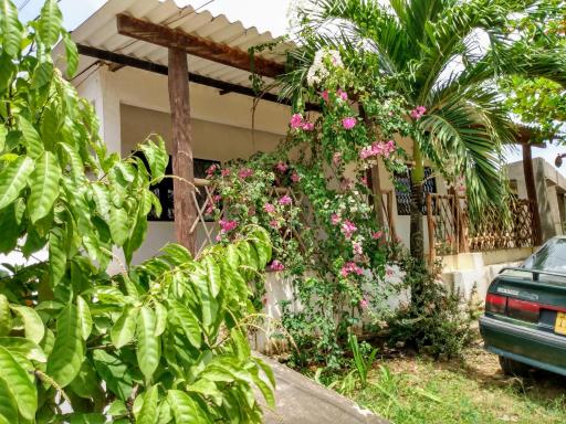 Hostal Santa Clara - Housity