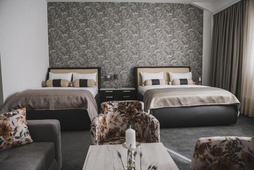 Hotel Bacchus - Housity