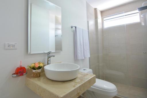 Hotel OR Suites - Housity