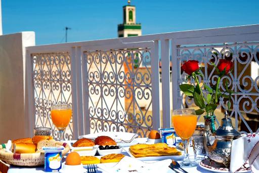 Riad Safir - Housity
