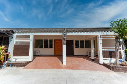 Studio townhouse near Airport and old town Chiang Mai - Housity