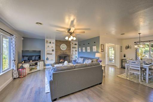 Wine Lovers Garden Oasis in Sutter Creek! - Housity