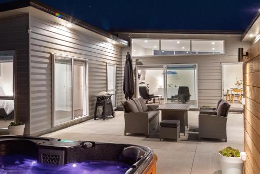 Easy Days Martinborough - Housity