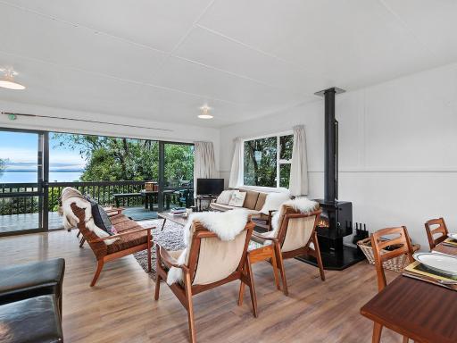 Kuratau Classic - Kuratau Holiday Home - Housity