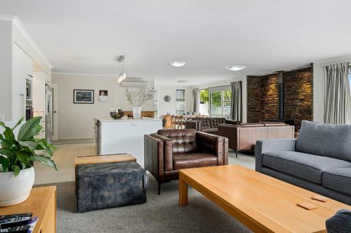 Maison de Maude - Lake Hawea Holiday Home - Housity