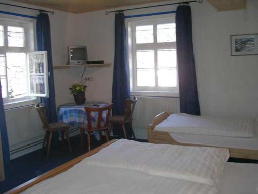 Reit- und Ferienhof Emstal - Housity