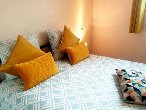 STUDIO CENTRE - Housity