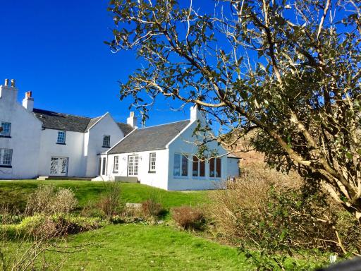 The Colonsay Hotel - Housity