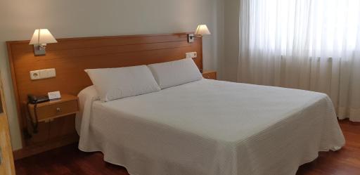 Hotel Arteixo - Housity