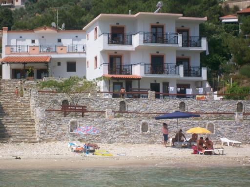 Dolphins House - Housity
