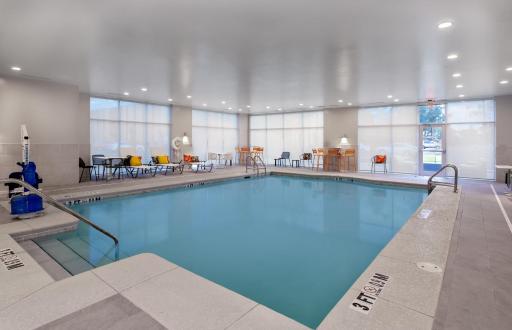 Holiday Inn - Tallahassee E Capitol - Univ, an IHG Hotel - Housity