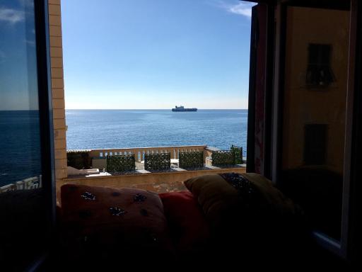 Romantic Sea View Flat in Genova - Housity