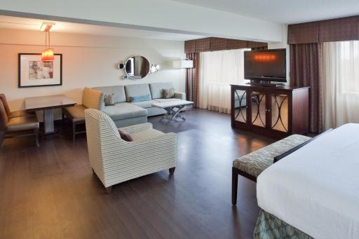 Holiday Inn Virginia Beach - Norfolk, an IHG Hotel - Housity