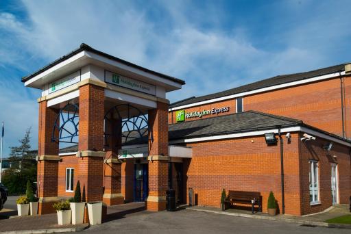 Holiday Inn Express Manchester East, an IHG Hotel - Housity