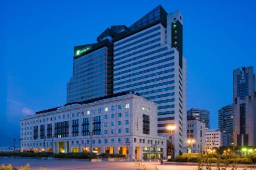 Holiday Inn Naples, an IHG Hotel - Housity