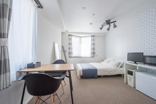 Syukur Ofuna - Housity