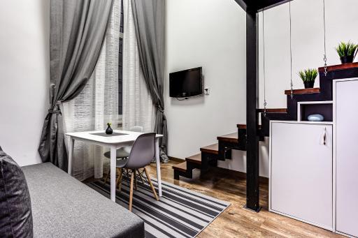Valova 13, small studio - Housity