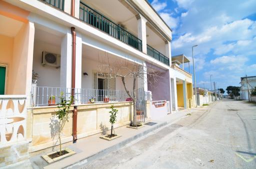 Casa Nzinu a soli 170 mt dal mare di Torre Colimena - Housity