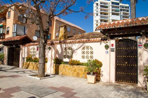 Fantastic chalet 5 mins away from the beach by easyBNB - Housity