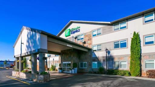 Holiday Inn Express Hotel & Suites Everett by IHG - Housity