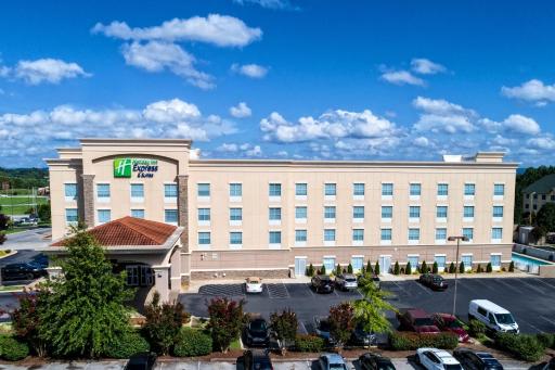 Holiday Inn Express & Suites Cookeville by IHG - Housity