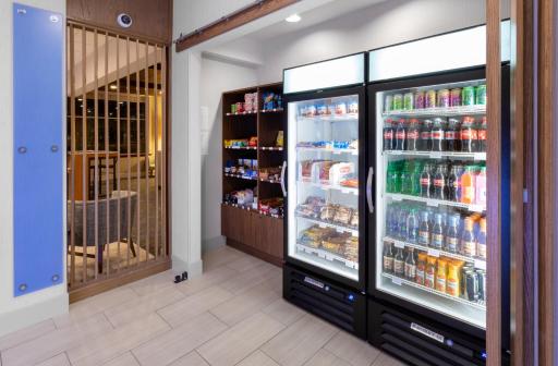Holiday Inn Express Hotel & Suites Minneapolis-Downtown Convention Center, an IHG Hotel - Housity