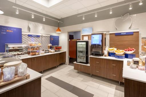 Holiday Inn Express Hotel & Suites Minneapolis-Downtown Convention Center, an IHG Hotel - Housity