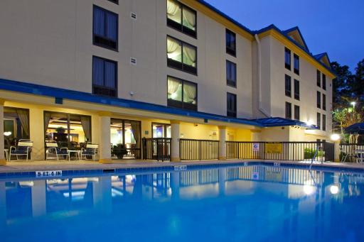 Holiday Inn Express Hotel & Suites Jacksonville-South, an IHG Hotel - Housity