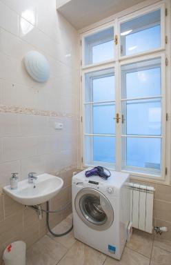 Michalska Apartment - Housity