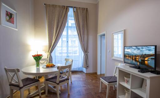 Michalska Apartment - Housity