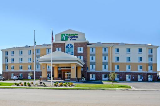 Holiday Inn Express & Suites - Williston by IHG - Housity