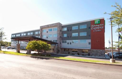 Holiday Inn Express & Suites Johnstown, an IHG Hotel - Housity