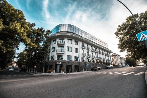 Holiday Inn Telavi, an IHG Hotel - Housity