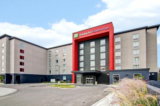 Holiday Inn Express & Suites Oshawa Downtown - Toronto Area, an IHG Hotel - Housity
