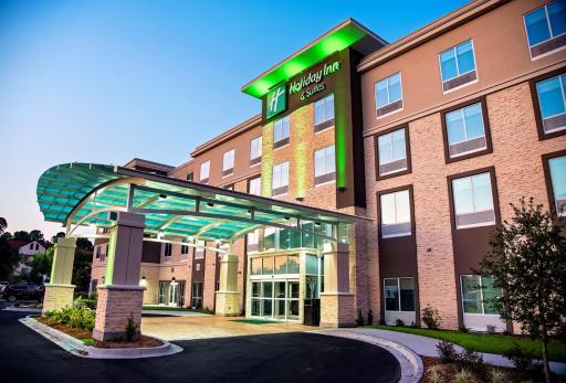 Holiday Inn & Suites - Savannah Airport - Pooler, an IHG Hotel - Hizvo