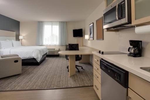 Candlewood Suites Miami Intl Airport - 36th St, an IHG Hotel - Housity