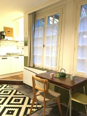 PAPILLONS De Nuit Champagne Troyes - Housity