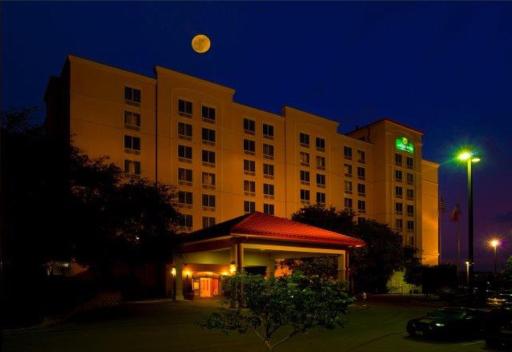 La Quinta by Wyndham San Antonio Medical Ctr. NW - Housity