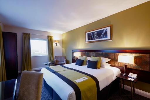 Stamford Bridge Hotel London - Housity