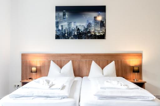 Hotel Fresh INN - Housity
