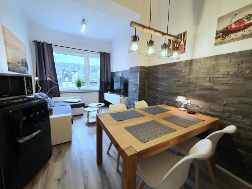 Moderne Wohlfühloase zentral in Seenähe - Pillow menu, 2 Stk 55" Smart TVs, NETFLIX, DisneyPlus uvm - Housity