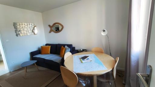 Les Muguets - Housity