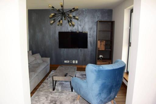 KOLOMOCHI House - Housity