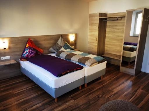 Pension unterm Schlossturm - Housity