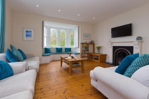 Coastguard House - Housity