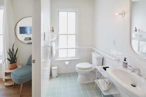 Guest House Raleigh - Housity