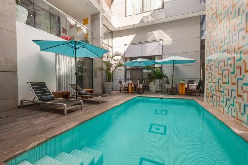 FCH Hotel Expo Adults only - Housity