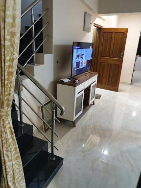 Neville's Villa - Pet friendly with Pool - Housity