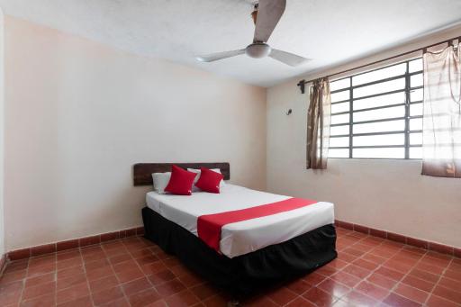 OYO Hotel Los Arcos - Housity